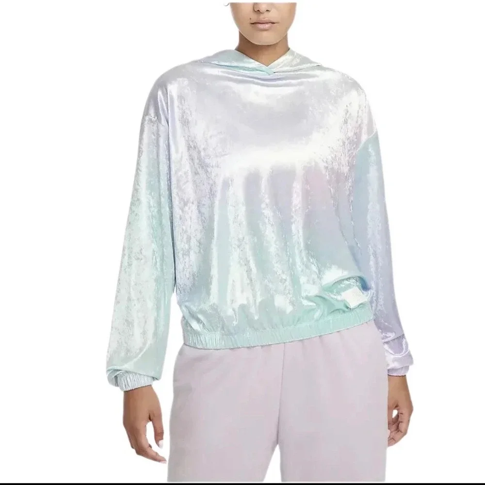 Nike Womens Velour Iridescent Pullover Hoodie, Medium